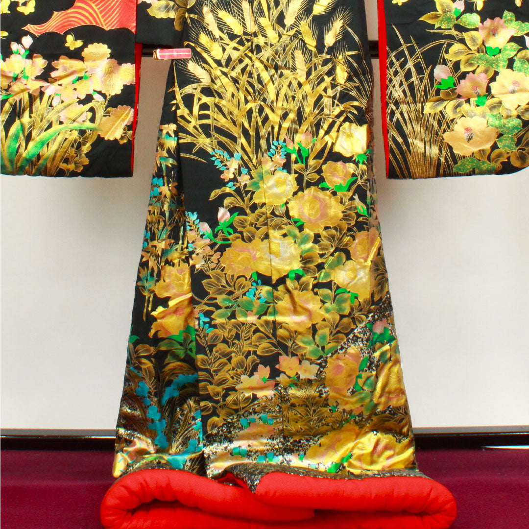 色打掛 身丈194cm 金彩加工 鶴 蝶 草花模様 正絹 Aランク 袷 黒系 1110000403910