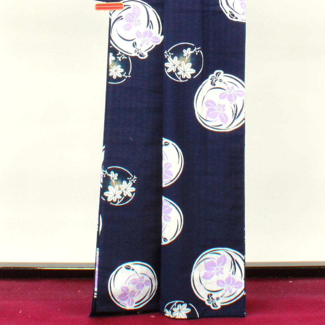 浴衣 しつけ糸付き 未使用品 濃紺色 菖蒲 木綿 Sランク 単衣 身丈166cm 裄丈67.5cm 紺系 1118002822518