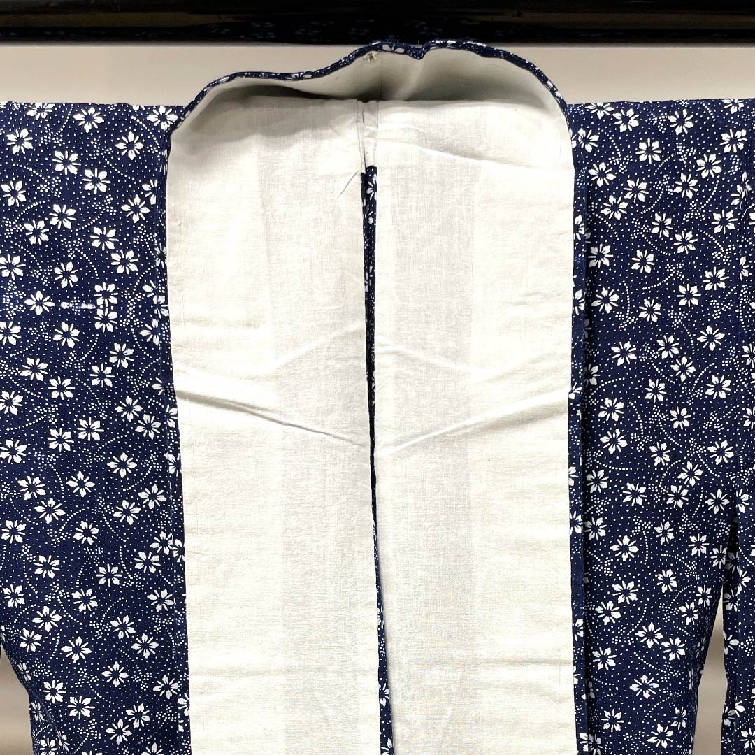浴衣 濃紺色 花模様 木綿 Aランク 単衣 身丈152cm 裄丈63cm 紺系 1118004073218
