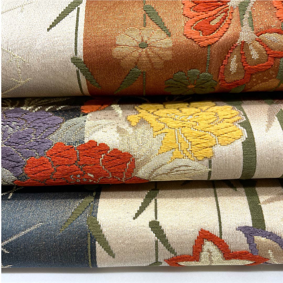 Fukuro Obi (sash) in off-white, with a checkered pattern of peonies, bamboo and cherry blossoms, obi length 426cm, pure silk, A rank, six-pass, semi-formal, gradation style, 1123007953399