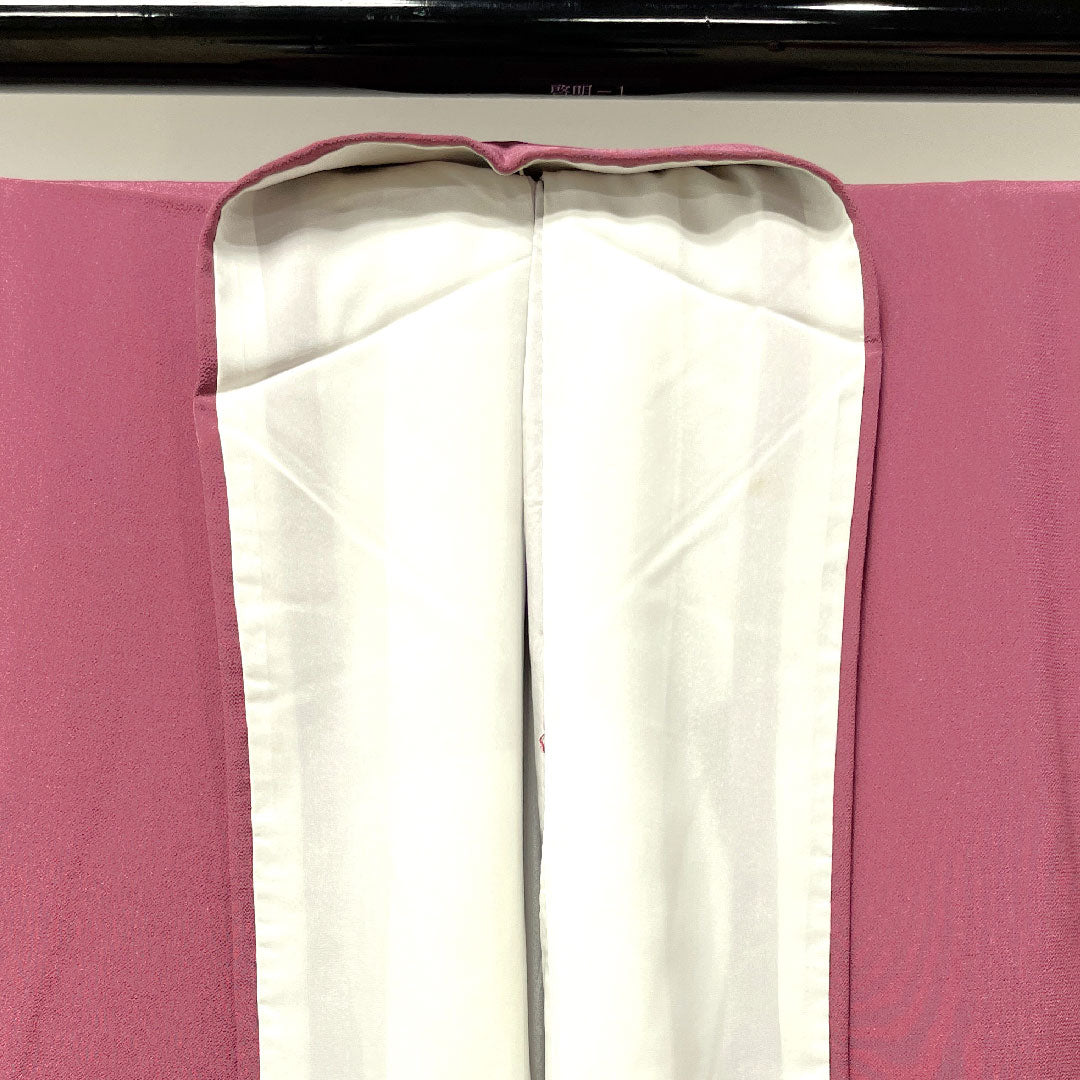 色無地 ポリエステル 梅紫色 洗える着物 素無地 下り藤に橘 身丈152cm 裄丈65.5cm 袷 Aランク 紫系 1114000793220