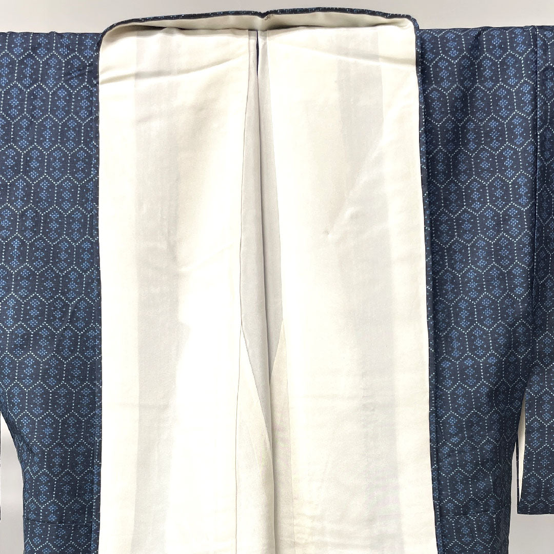 大島紬 身丈160.5cm 裄丈63cm 濃紺色 経緯絣 亀甲 正絹 Aランク 袷 紺系 1116002593418