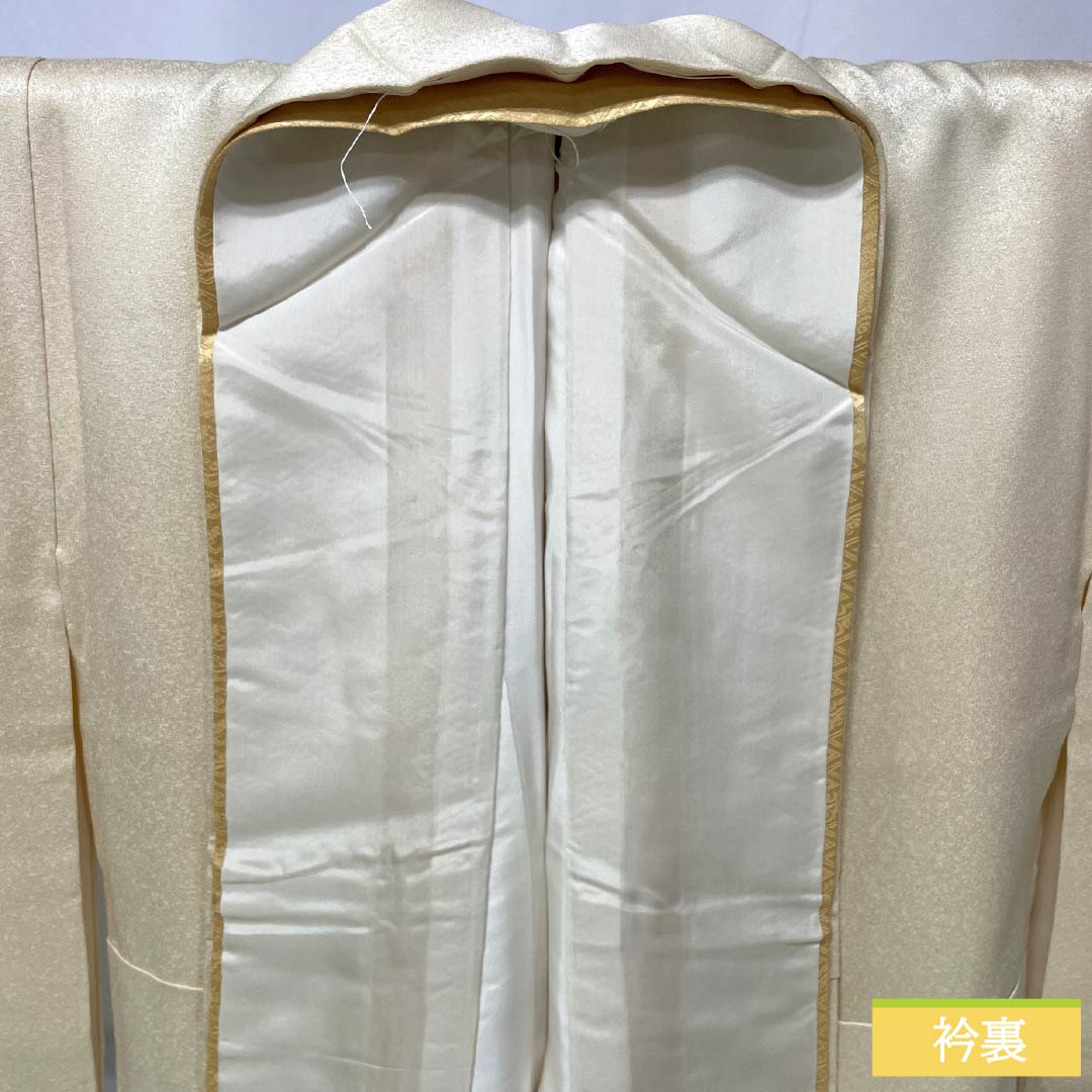 色留袖 正絹 Aランク 身丈160.5cm 裄丈62.5cm 袷 練色(ねりいろ) 三つ紋 五三桐 大丸別誂え 京友禅 金駒刺繡 松 三つ紋 クリーム系 1111001993415