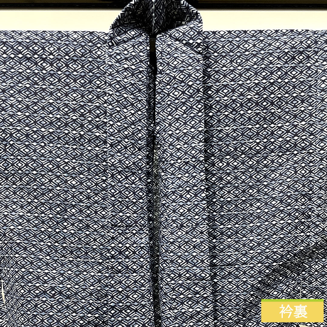 浴衣 木綿 身丈142.5cm 裄丈63cm Aランク 単衣 紺系 濃紺色(のうこんいろ) 男物 幾何学模様 1118004973418