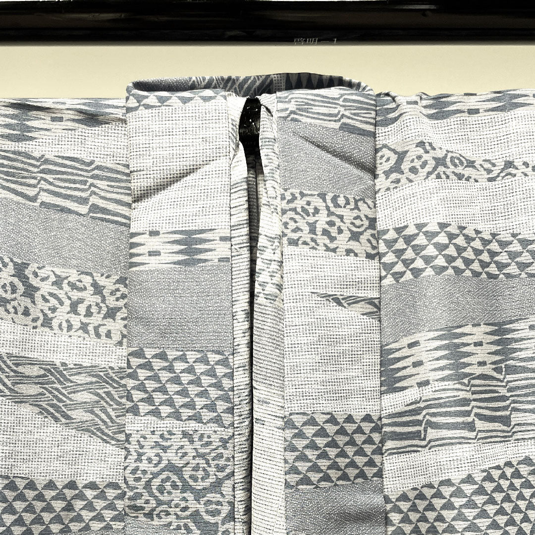 Summer kimono, polyester, komon, length 155.5cm, sleeve length 61.5cm, washable kimono, Edo komon, stencil dyeing, with basting thread, silk, A rank, gray, 1132000453322