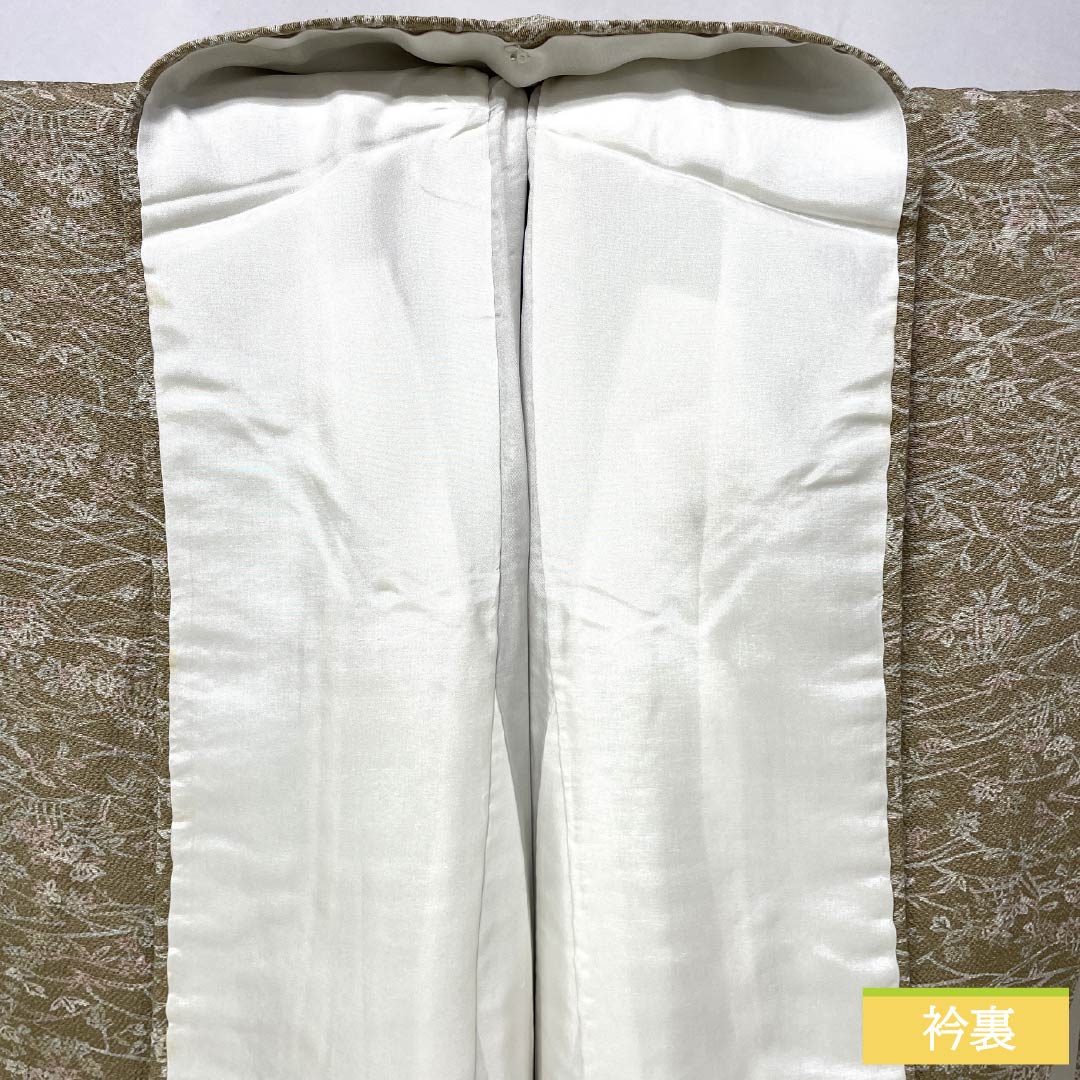 Komon (small pattern) kimono, pure silk, S rank, length 162cm, sleeve length 66cm, lined, naikisusutakeiro (soot-colored bamboo), crepe fabric, plant and folk art design, Chayatsuji, shrink-proof, beige, product number 1115007752425