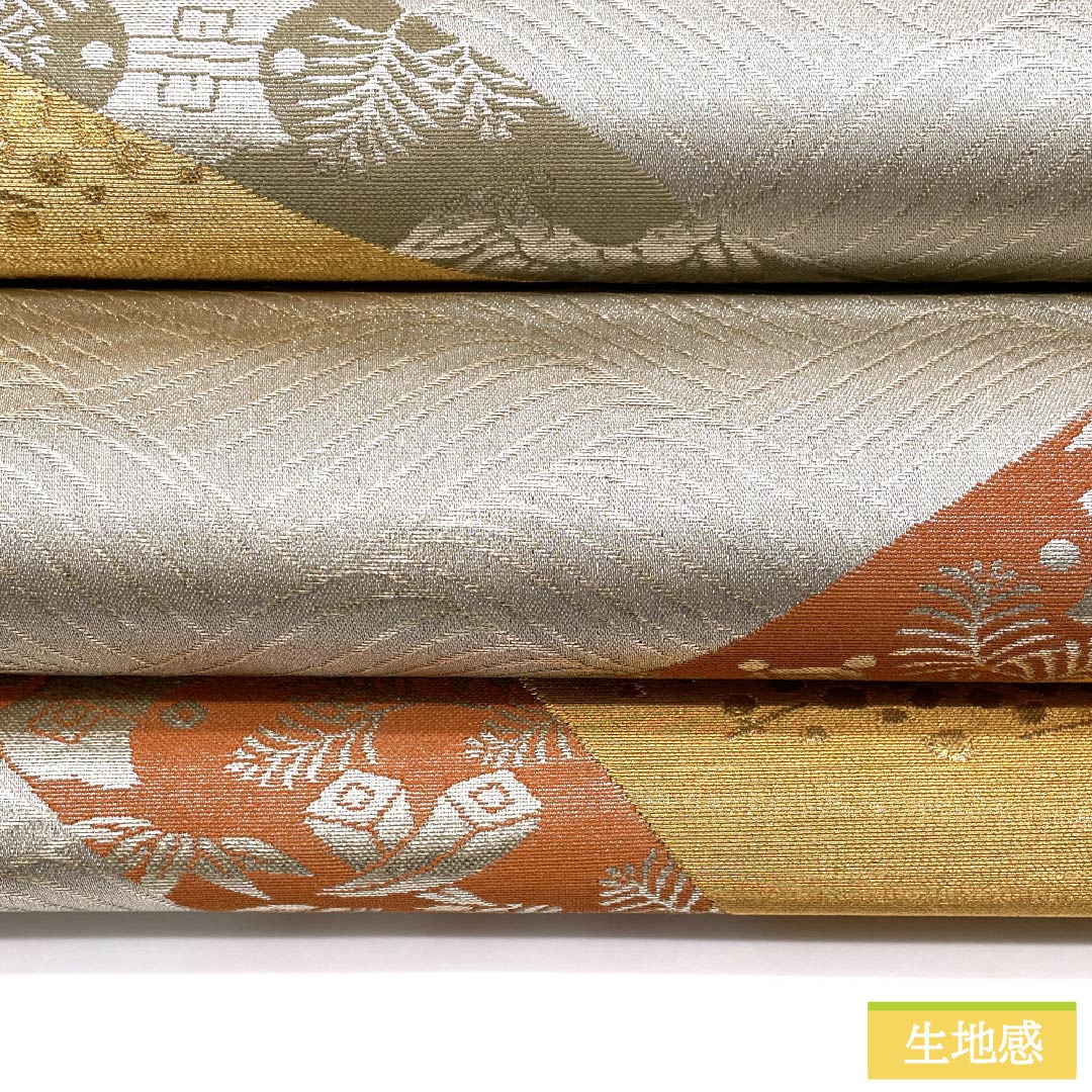 Formal, silver-colored, genuine silk obi with gold accents, featuring a treasure-filled design, 445cm long, and a six-fold hem. Suitable for formal wear. Product code: 1123014534322.