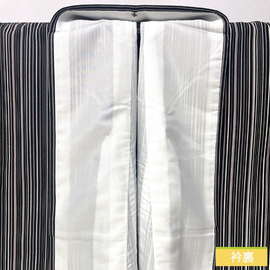 小紋 ポリエステル 身丈167.5cm 裄丈67cm 袷 縞 洗える着物 しつけ糸付き Sランク 黒系 1115005512510