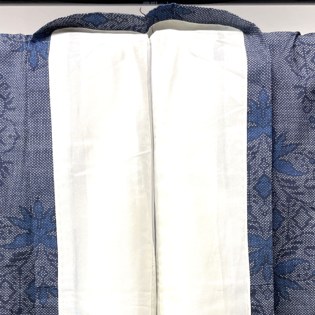 大島紬 身丈148cm 裄丈61cm 経緯絣 抽象模様 正絹 Aランク 袷 紺系 1116002683118