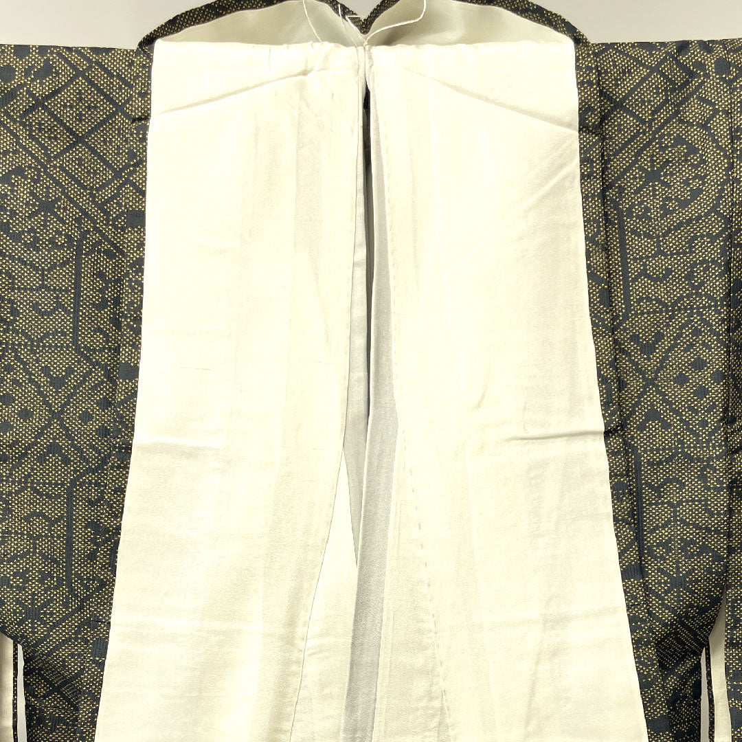 Oshima Tsumugi, Length 154.5cm, Sleeve length 62cm, Karakin color, Warp and weft ikat, Abstract pattern, Pure silk, A rank, Lined, Black, 1116002573210