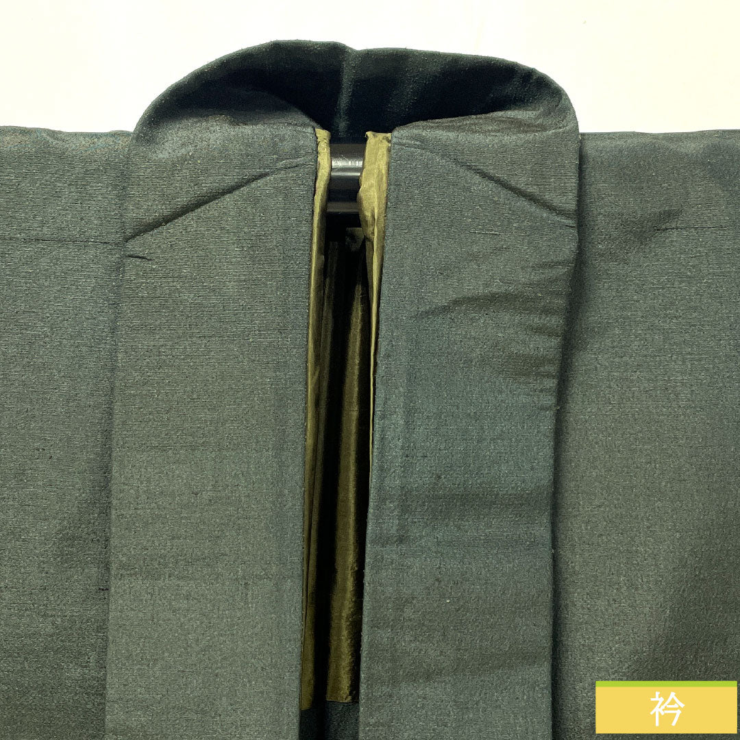 男物 正絹 Sランク 身丈88cm 裄丈66cm 錆鉄色(さびてついろ) 紬地 緑系 1119001642119