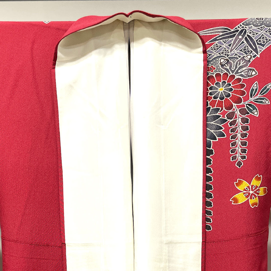 Long-sleeved kimono, length 167cm, sleeve length 68cm, lined, crimson, Kyoto Bingata, auspicious motif, Scotchguard processing, pure silk, S rank, red, 1113001692512