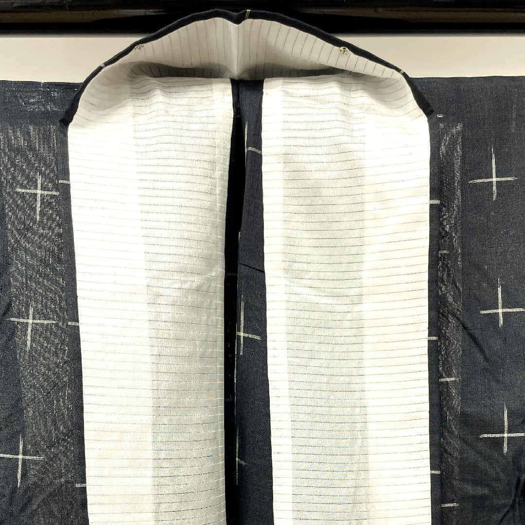 夏物 正絹 紬 身丈159cm 裄丈62cm 十字絣 紗 Sランク 黒系 1132000792310