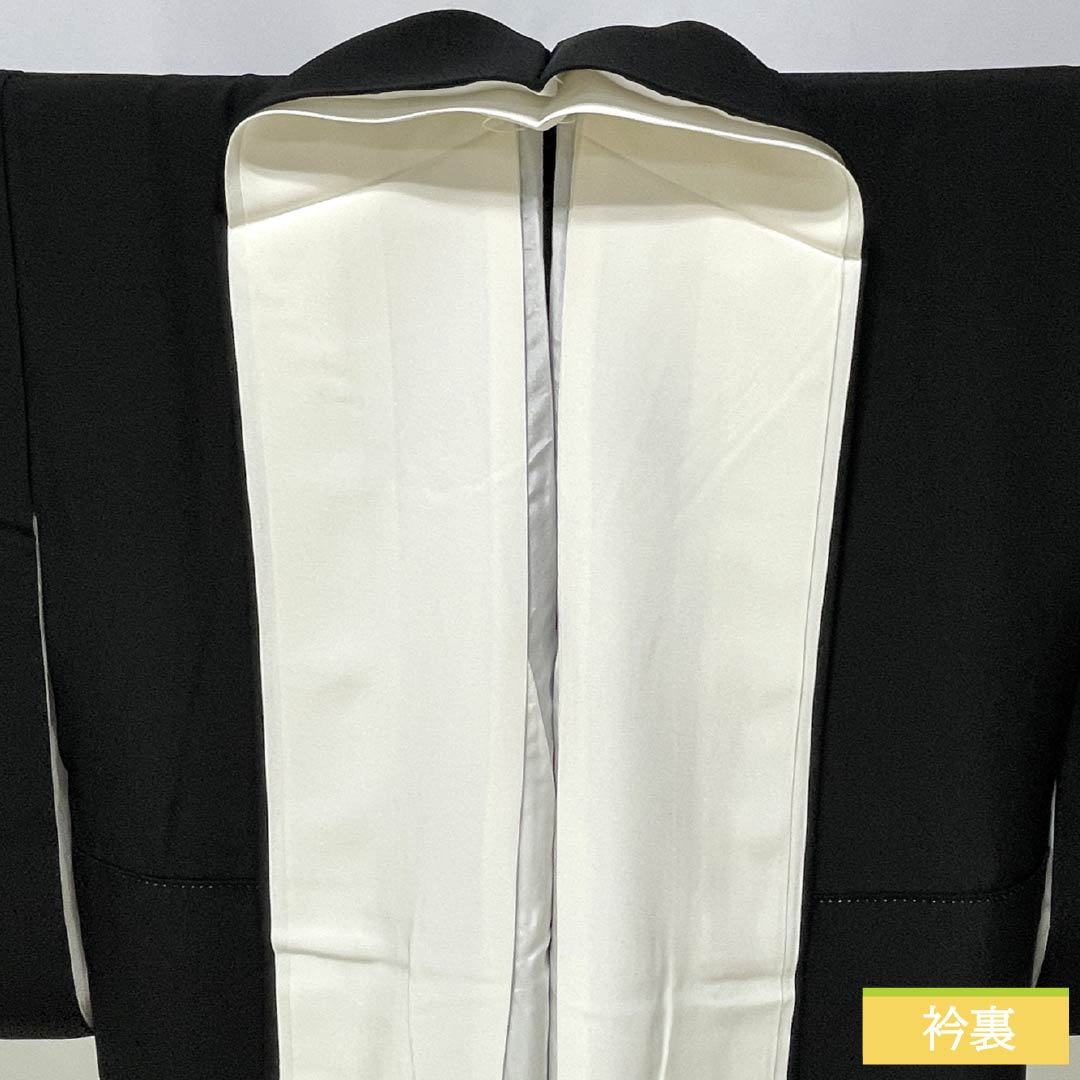 黒留袖 正絹 Aランク 身丈158.5cm 裄丈62.5cm 袷 京友禅 吉祥文様 五つ紋 丸に剣片喰 御所車 松 五つ紋 黒系 1111001803310