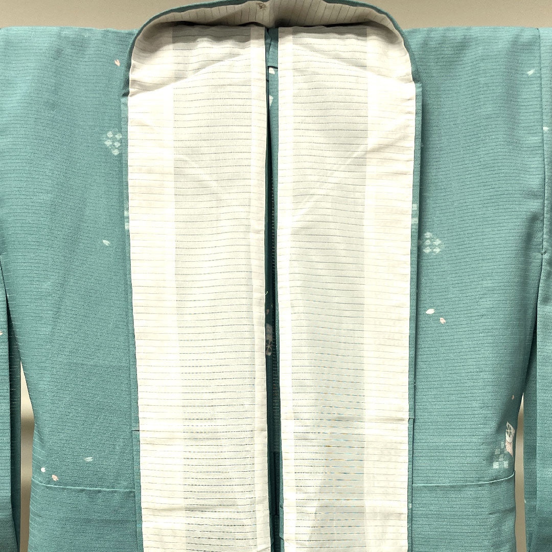 夏物 ポリエステル 小紋 身丈158.5cm 裄丈62cm 花緑青色(はなろくしょういろ) 洗える着物 桜の花びら 絽 Sランク 緑系 1132001692319