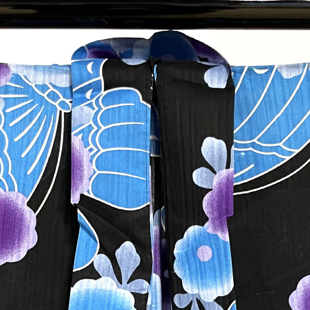 浴衣 蝶 花模様 木綿 Aランク 単衣 身丈160.5cm 裄丈67cm 黒系 1118001093410