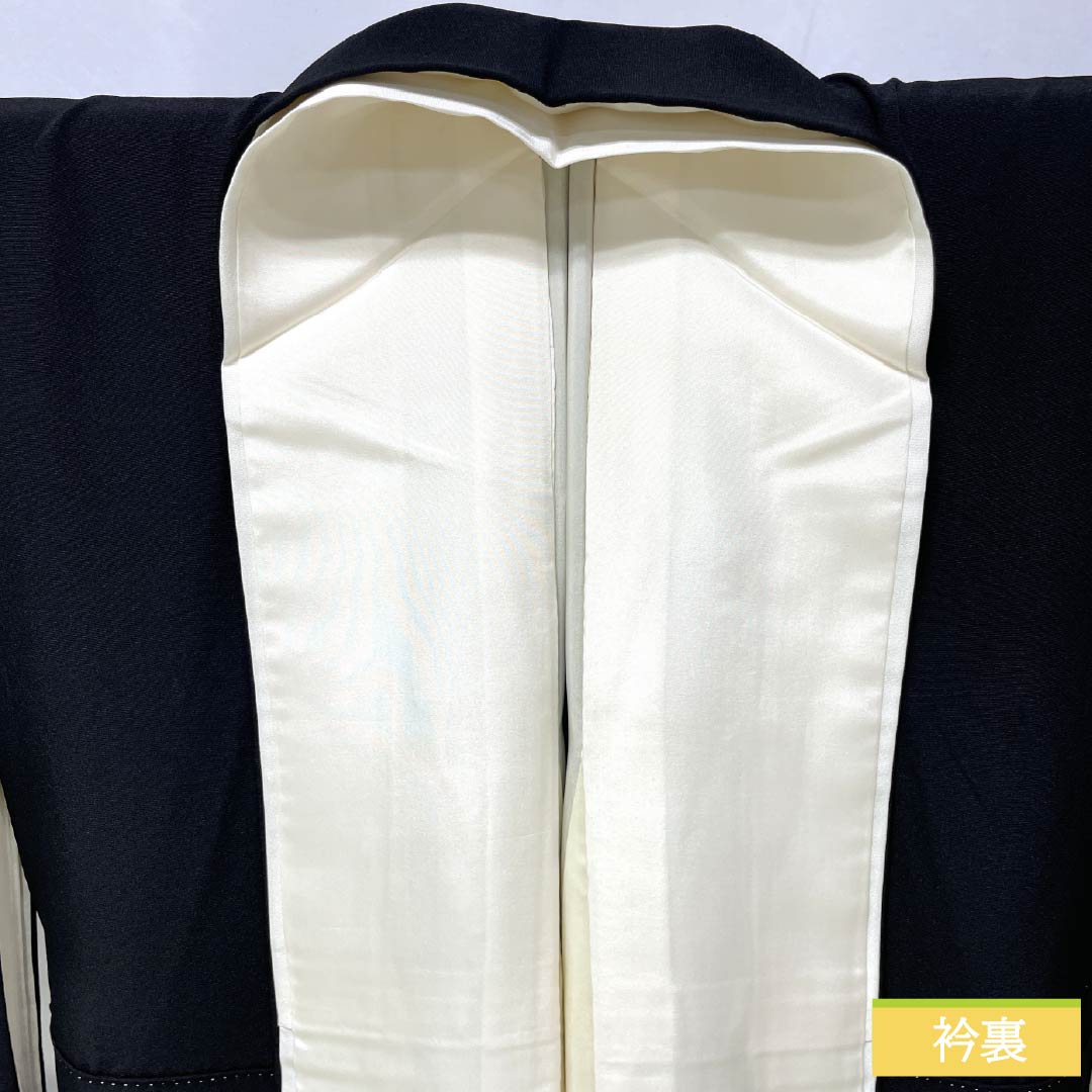 黒留袖 正絹 Aランク 身丈159cm 裄丈64.5cm 袷 京加賀友禅 五つ紋 抱き茗荷 作家物 風景模様 松 梅 五つ紋 黒系 1111001963310