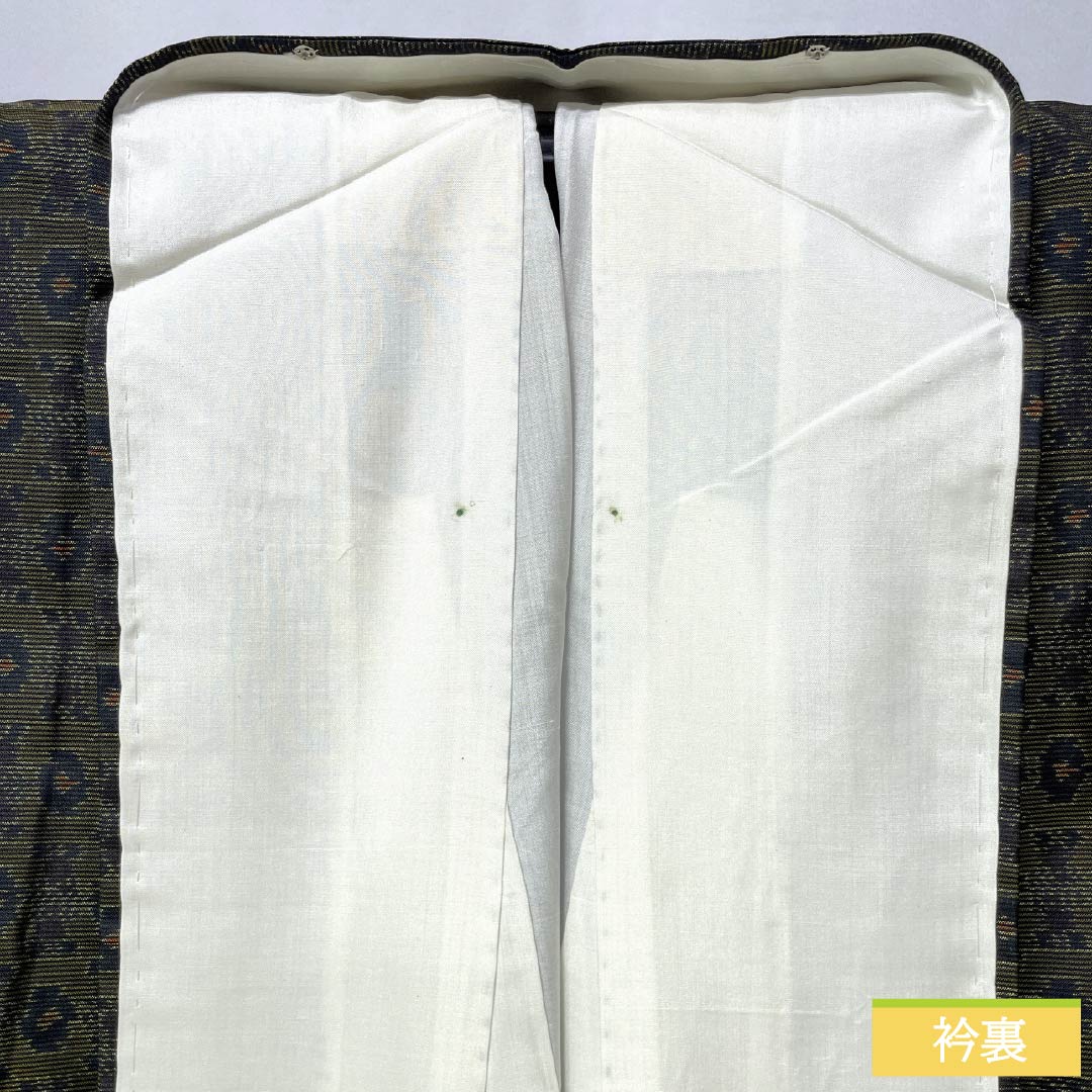 Silk Tsumugi Kimono, Length 157.5cm, Sleeve Length 64.5cm, Olive Green, Abstract Pattern, A-Rank, Lined, Green, Item Number 1116003873319