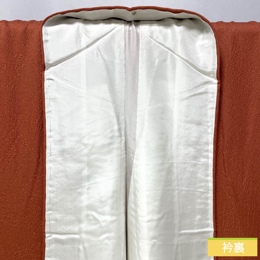 Solid-colored silk kimono, S rank, length 166cm, sleeve length 67cm, medium crimson (nakabeniiro), single crest, oak and floral motifs, lined, vermilion, 1114002402516