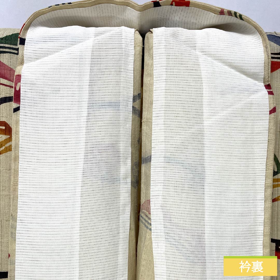 Summer pure silk tsumugi Length 154.5cm Sleeve length 63cm Tokyo white-brown color Ryukyu Bingata raw tsumugi Pine, bamboo and plum gauze B rank Beige 1132002114225