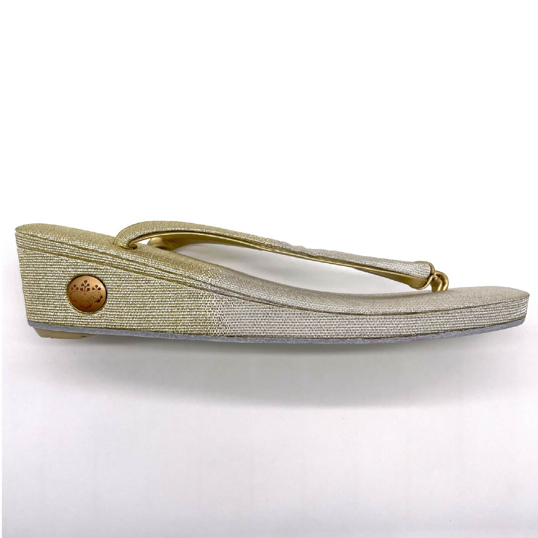 (新古品)草履バックセット フォーマル 金色(きんいろ) 未使用品 グラデーション 桐 Mサイズ 金系 Sランク 1133000212321