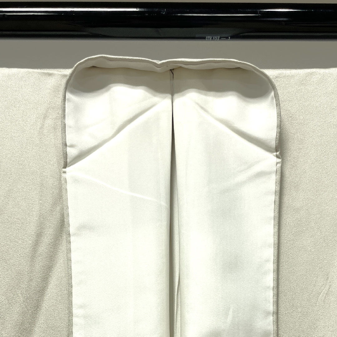 色留袖 身丈151cm 裄丈61.5cm 袷 灰白色 京友禅 草花模様 細輪に木瓜 正絹 Sランク 一つ紋 グレー系 1111001062222