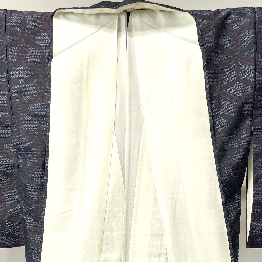 大島紬 身丈160cm 裄丈63.5cm 緯総絣 七宝 正絹 Aランク 袷 黒系 1116002583410