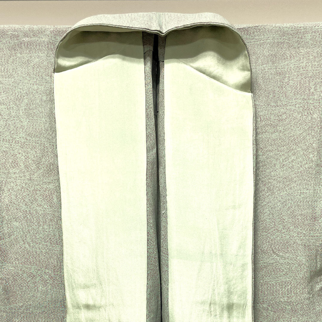 夏物 正絹 紬 身丈159cm 裄丈62cm 白緑色(びゃくろくいろ) 幾何学模様 紗 Sランク 緑系 1132001772319