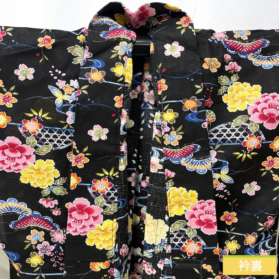 (新品未使用品)浴衣 木綿 身丈167cm 裄丈67cm NEWランク 単衣 黒系 型染 花 松 流水 1118006791510