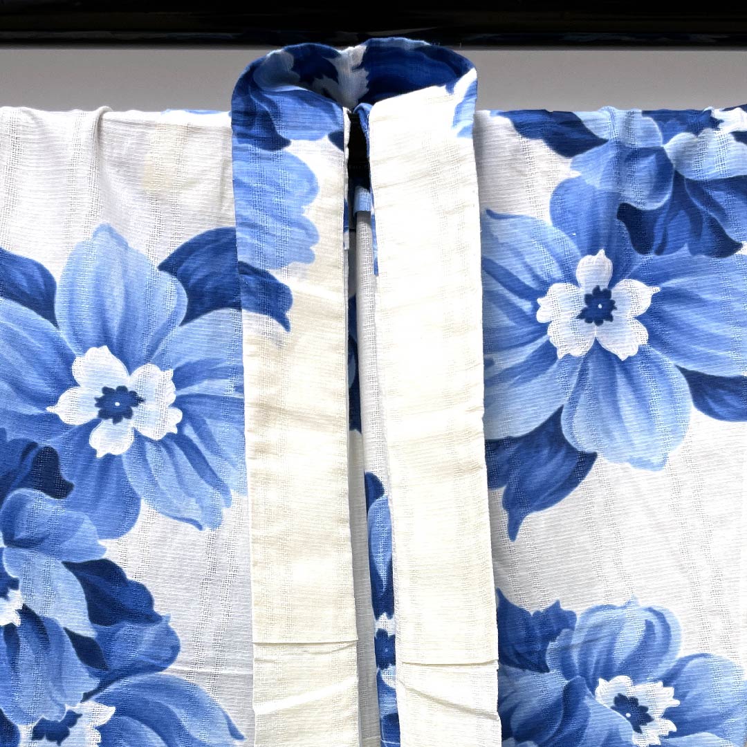 浴衣 乳白色色 花模様 木綿 Sランク 単衣 身丈161.5cm 裄丈66.5cm 白系 1118004292411