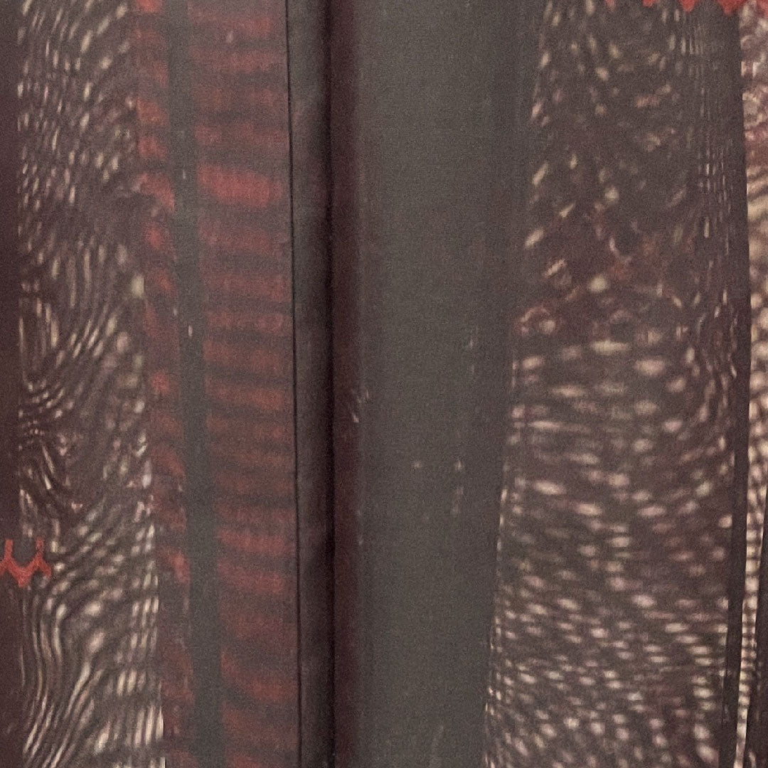 夏物 正絹 色無地 身丈159.5cm 裄丈61.5cm 小豆茶色(あずきちゃいろ) 幾何学模様 しつけ糸付き 未使用品 紗 Sランク 赤系 1132001732312