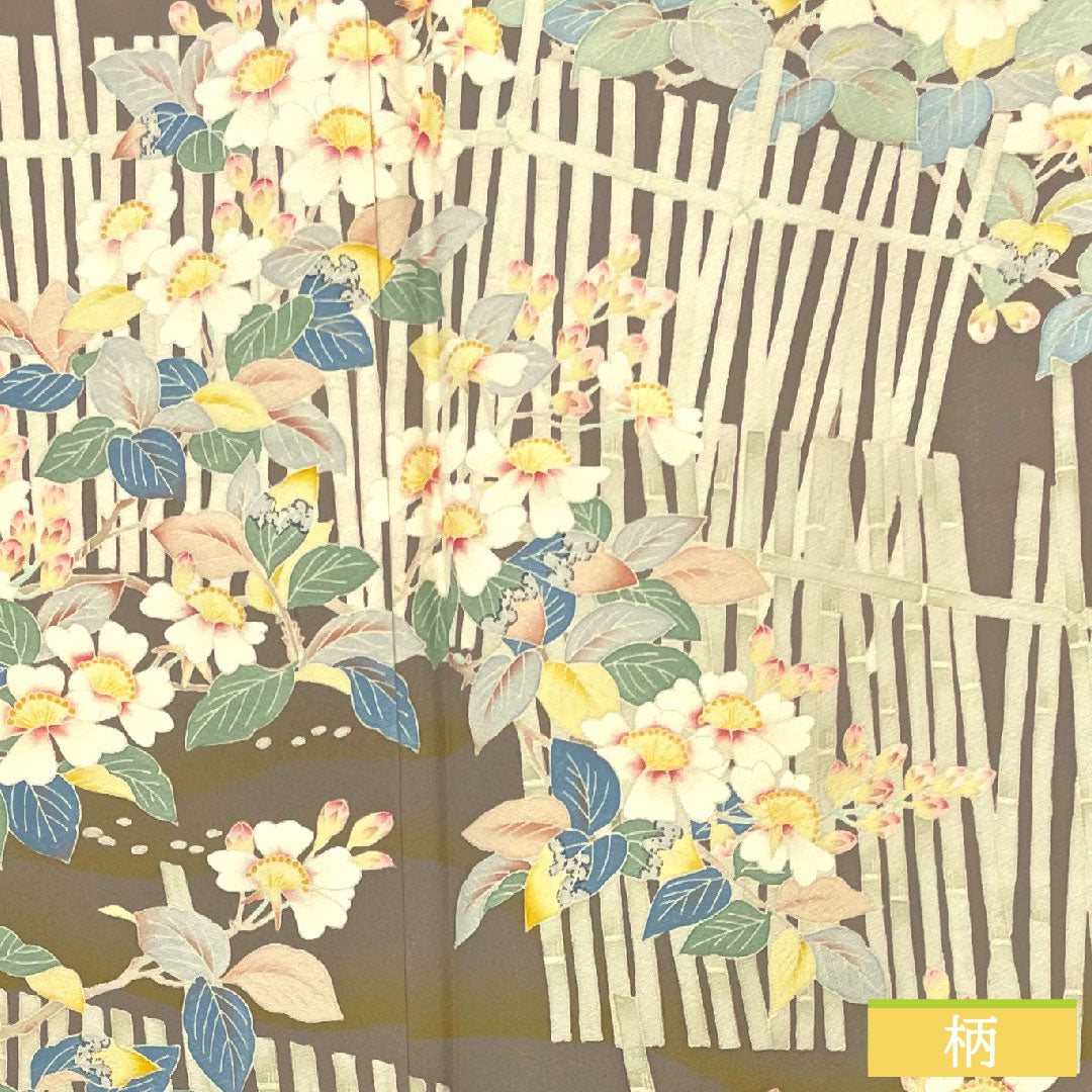Colored Tomesode, pure silk, length 165cm, sleeve length 66cm, lined, plum gray, genuine Kaga Yuzen, Ichiro Kakimoto, floral pattern, three crests, circle with three split quince, B rank, three crests, purple, 1111001314520