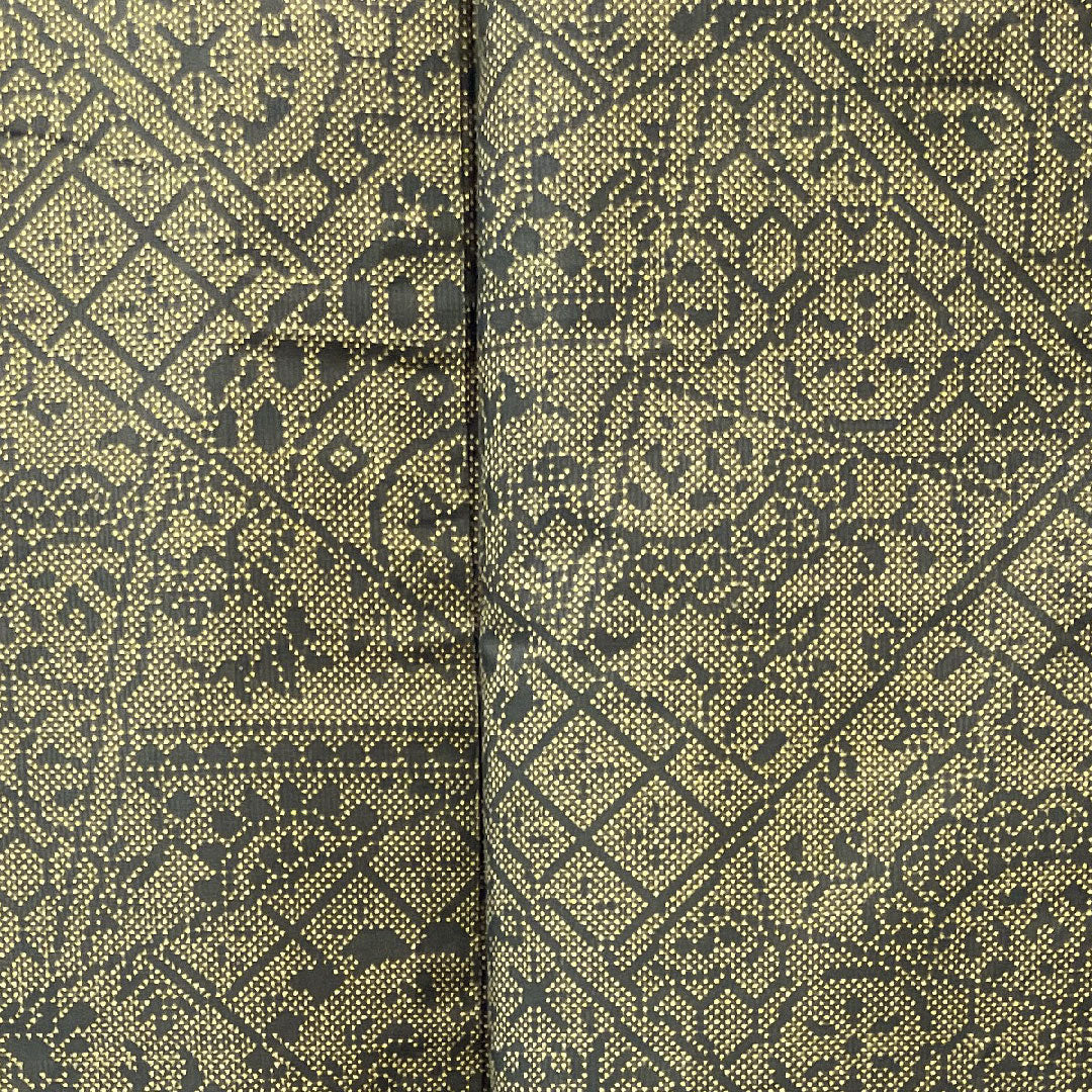 Oshima Tsumugi, Length 154.5cm, Sleeve length 62cm, Karakin color, Warp and weft ikat, Abstract pattern, Pure silk, A rank, Lined, Black, 1116002573210