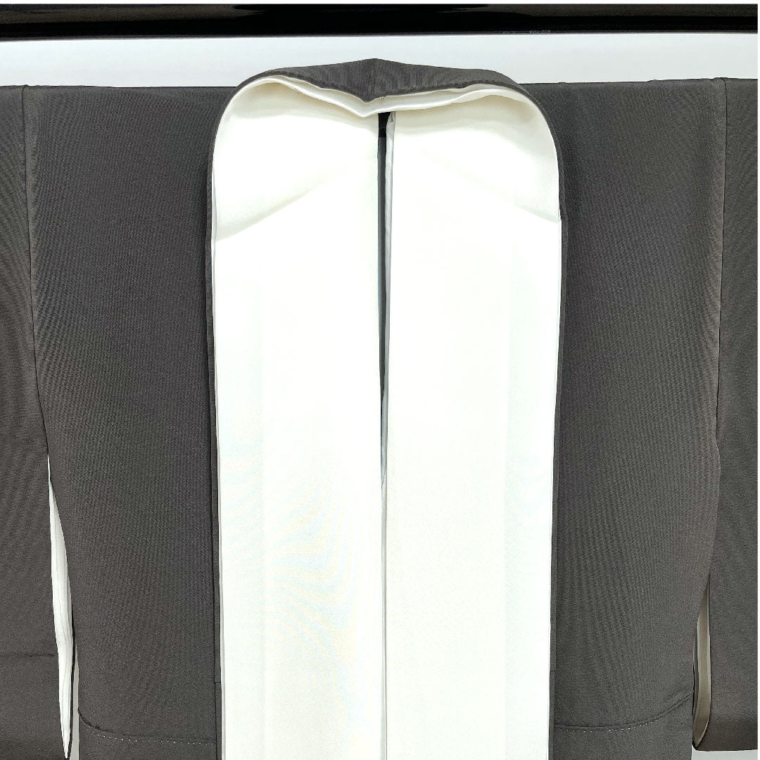 Colored Tomesode, Length 162cm, Sleeve Length 65cm, Awase, Burnt Charcoal Color, Living National Treasure, Fukuda Yoshishige, Pine Pattern, Gosan Paulownia, Pure Silk, S Rank, Three Crests, Black, 1111000442410