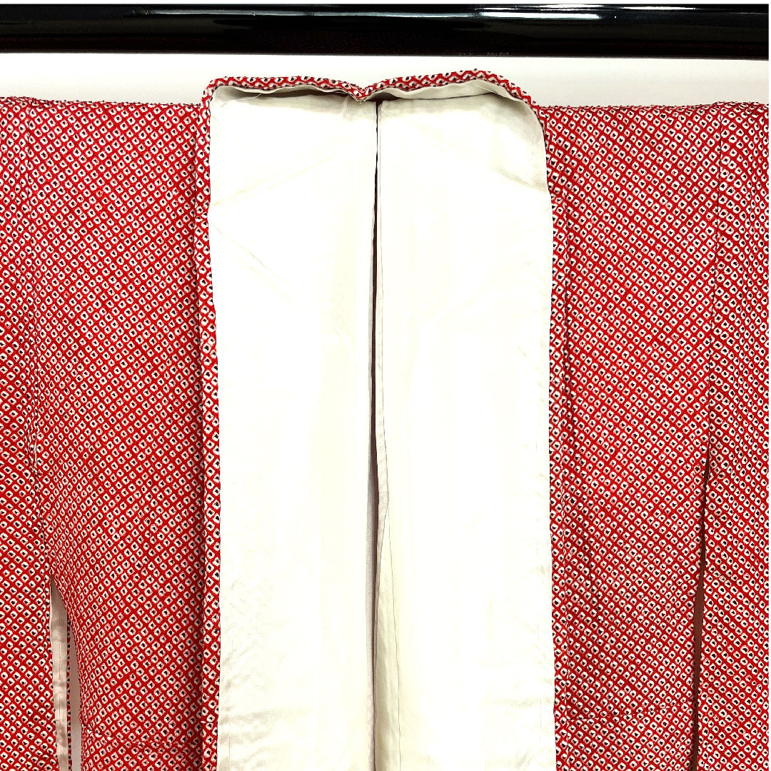 小紋 身丈155cm 裄丈61.5cm 袷 茜色 総絞り しつけ糸あり 正絹 Sランク 赤系 1115002232312