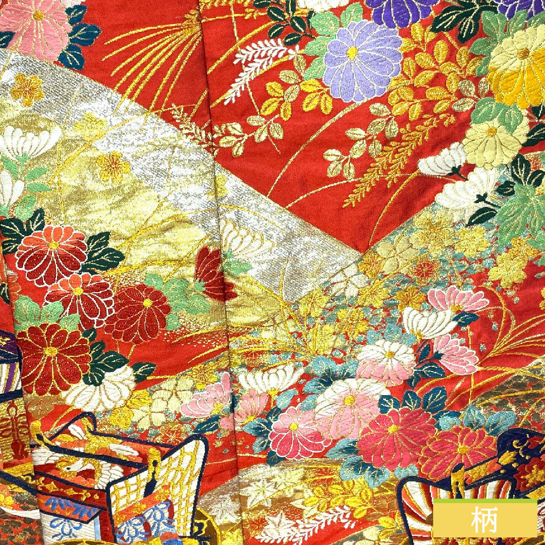 Colored uchikake, pure silk, length 188.5cm, sleeve length 67cm, crimson, Imperial carriage, auspicious motif, S rank, lined, red, 1110000792912