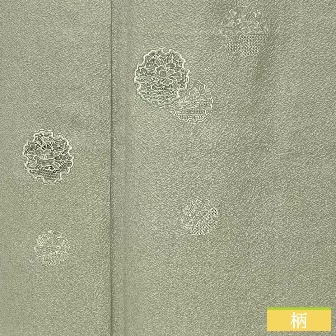 訪問着 正絹 袷 身丈156cm 裄丈62.5cm 灰色(はいいろ) 汕頭刺繡 一つ紋 片喰 雪輪 椿 Sランク グレー系 1112005022322