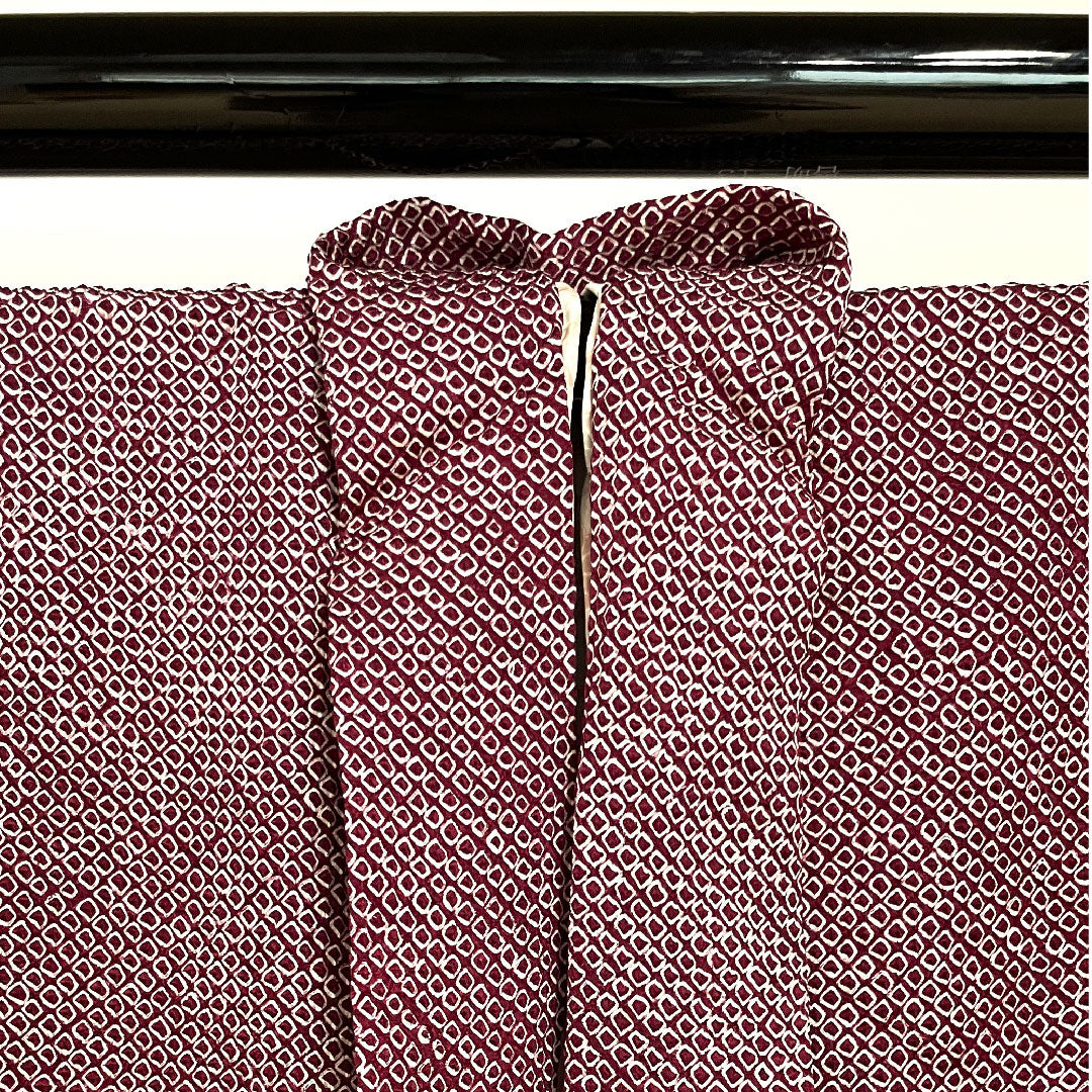 羽織 身丈78cm 裄丈63.5cm 暗紅色色 絞り 風景模様 正絹 Sランク 袷 紫系 1117000252920