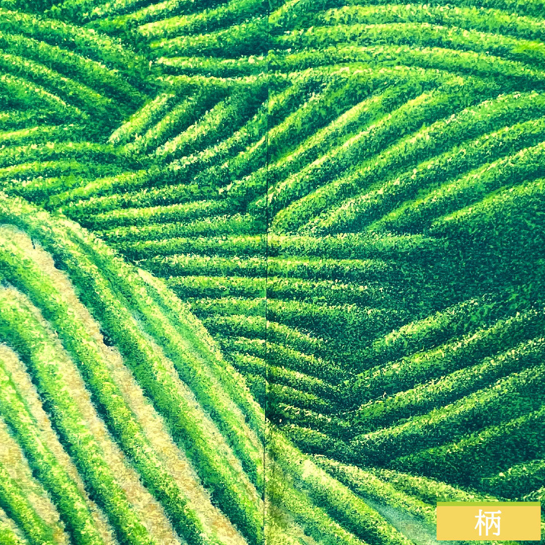 Haori (Japanese traditional coat) made of pure silk, length 83.5cm, sleeve length 67cm, iridescent color, wax-resist dyeing, abstract pattern, with basting thread, S rank, lined, green, 1117001042919