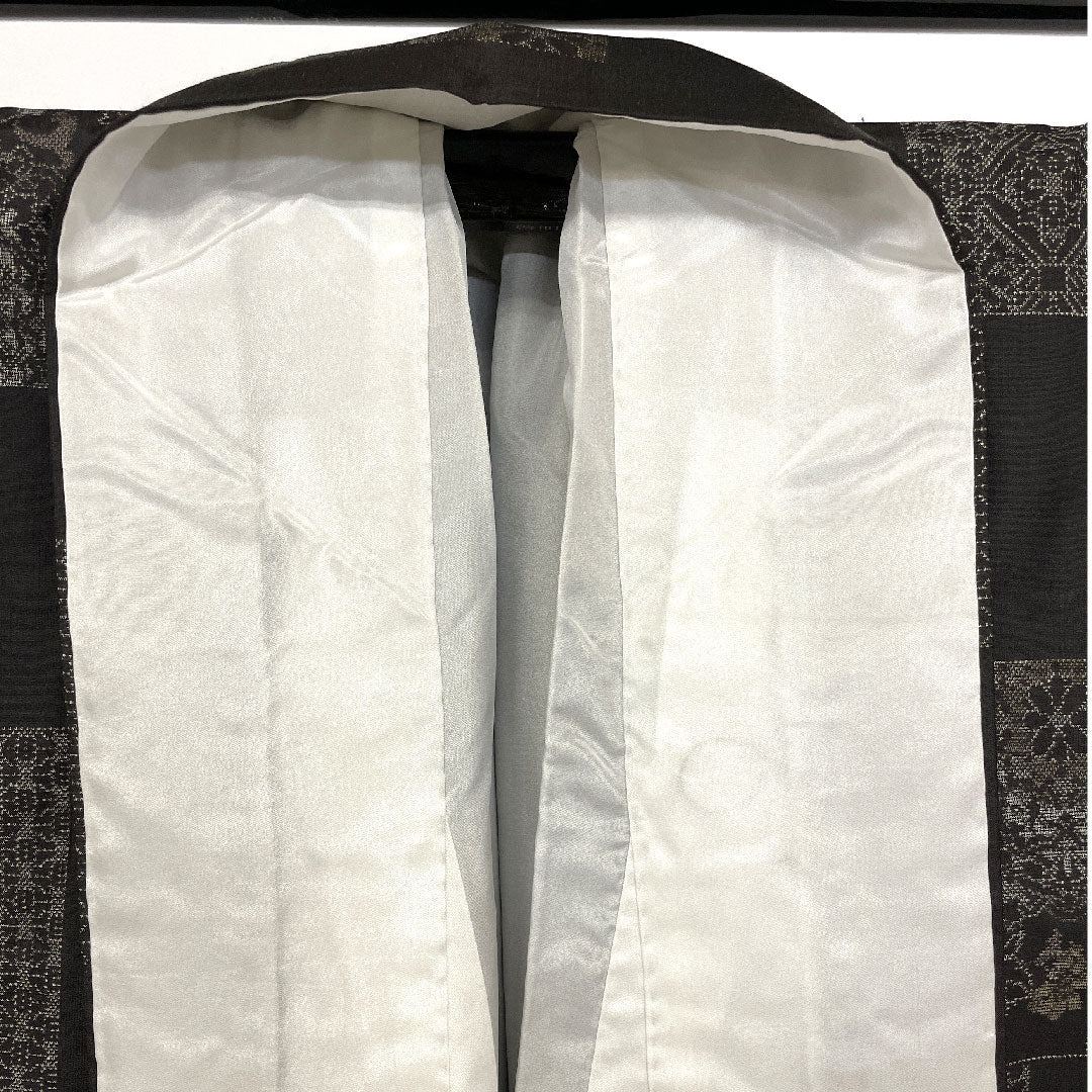 村山大島 身丈158cm 裄丈64cm 草花模様 正絹 Sランク 袷 黒系 1116001152310