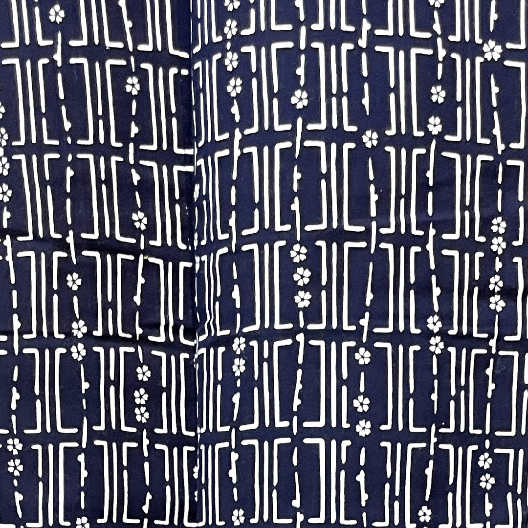 浴衣 紺色 幾何学模様 木綿 Sランク 単衣 身丈152cm 裄丈65.5cm 紺系 1118001902218