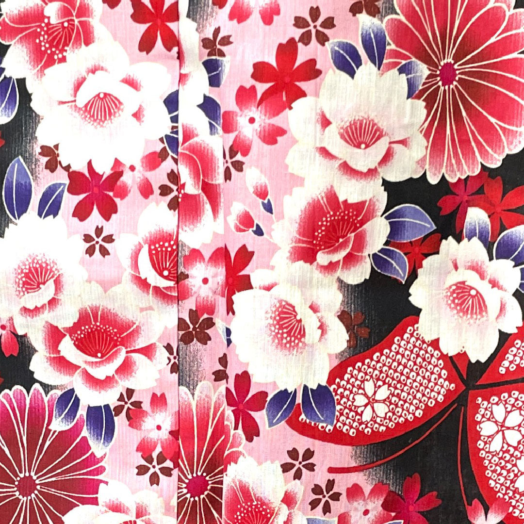 浴衣 菊 桜 蝶 木綿 Sランク 単衣 身丈163cm 裄丈64cm 黒系 1118001522410