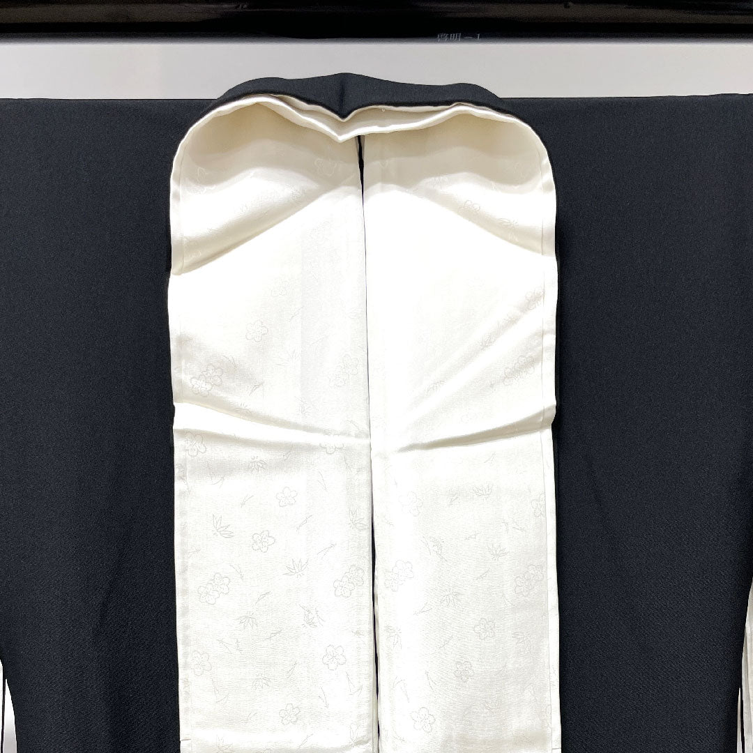 黒留袖 身丈157.5cm 裄丈61.5cm 袷 京友禅 春秋麗花図 作家物 源氏車 正絹 Aランク 五つ紋 黒系 1111000653310