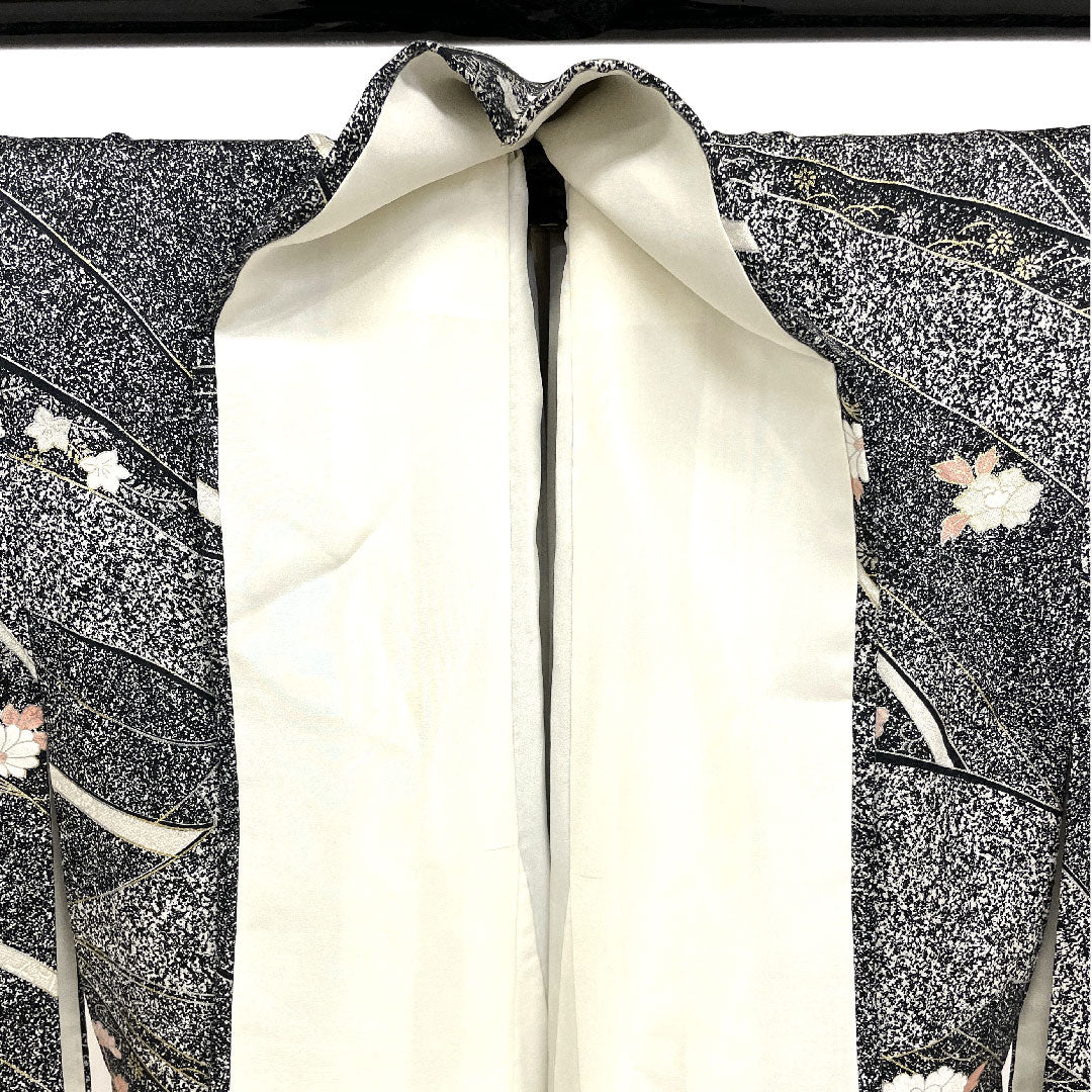 小紋 身丈158.5cm 裄丈63.5cm 袷 幾何学模様 花 正絹 Aランク 黒系 1115001963810