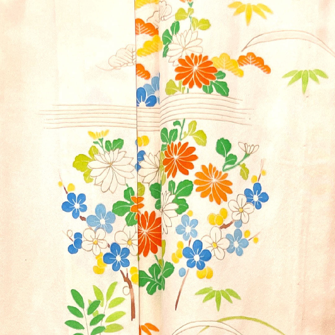 Homongi (Japanese traditional formal wear) - Single layer - Length 156cm, Sleeve length 61.5cm - Maiden color - Kyo-Yuzen - Floral pattern - Pure silk - S rank - Pink 1112002542313