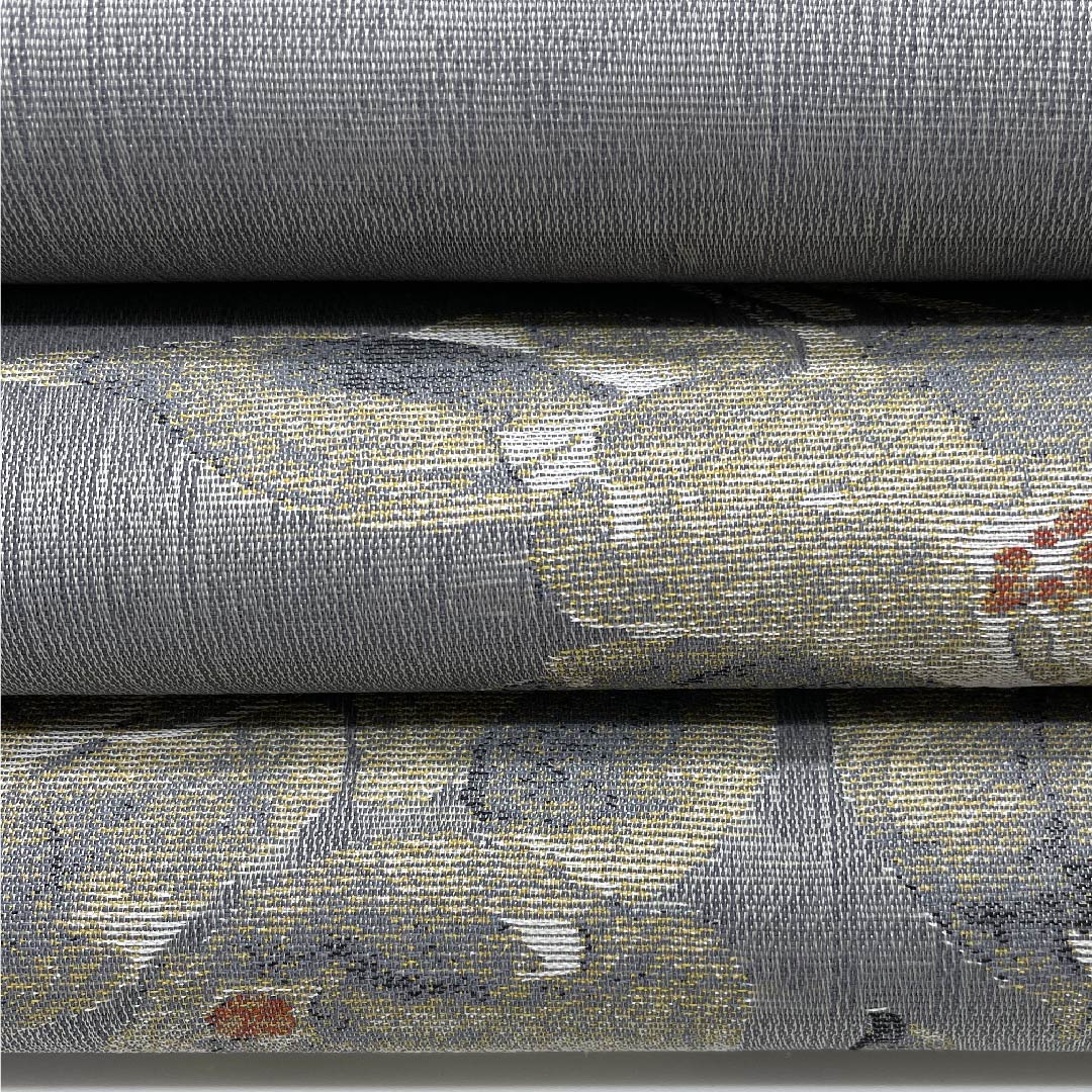 袋帯 薄鈍色(うすにびいろ) 梅 露芝 変わり市松 作家物 帯丈432cm 正絹 Sランク ポイント柄 カジュアル グレー系 1123008902322