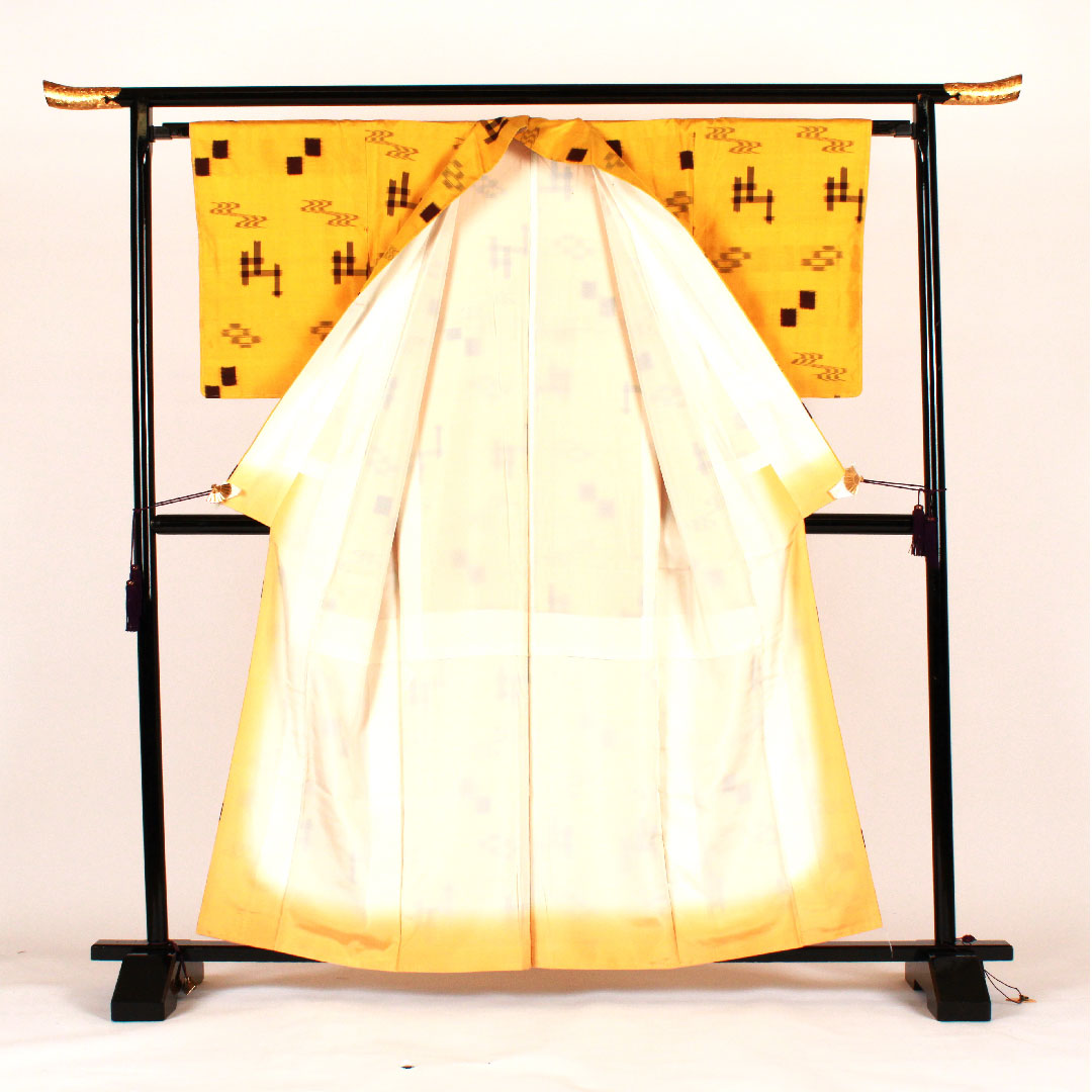 紬 身丈161cm 裄丈64cm 琉球絣 手織り 正絹 Aランク 袷 黄系 1116000983323