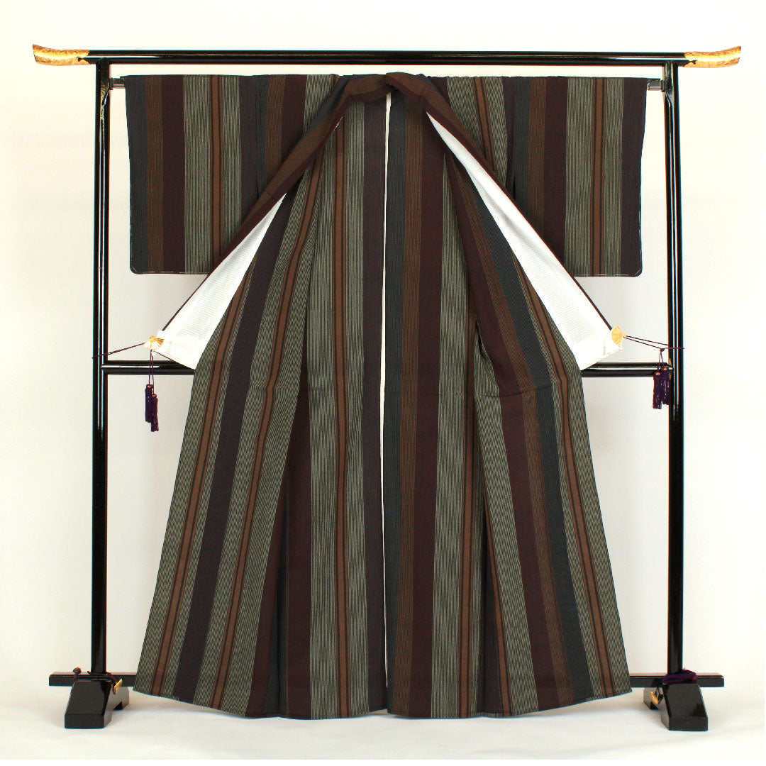 塩沢紬 身丈166cm 裄丈68cm 縞模様 正絹 Sランク 単衣 黒系 1116000622410