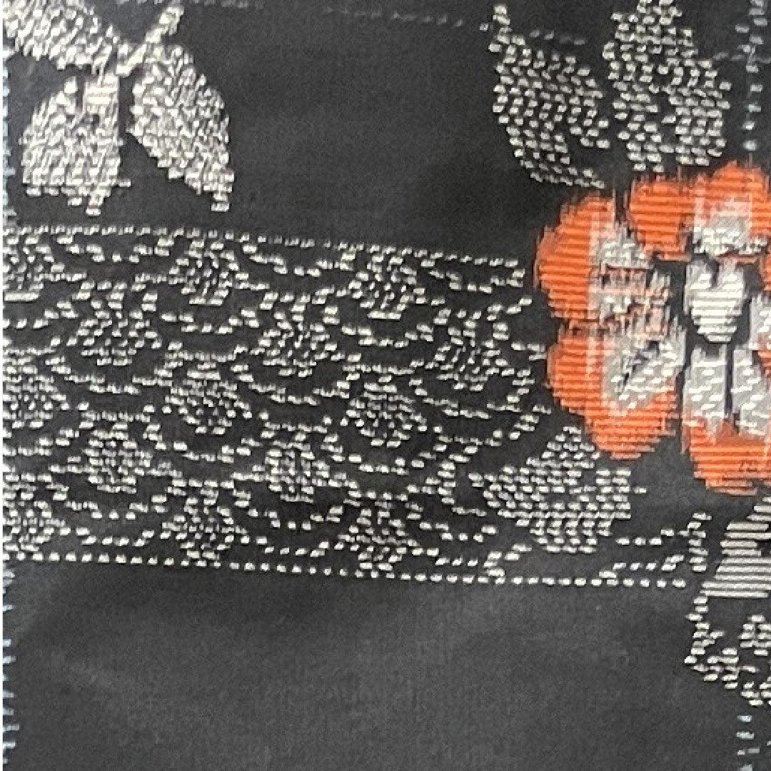 村山大島紬 身丈160cm 裄丈64cm しつけ糸付き 未使用品 市松 吉祥文様 抽象花 正絹 Sランク 袷 黒系 1116002702410