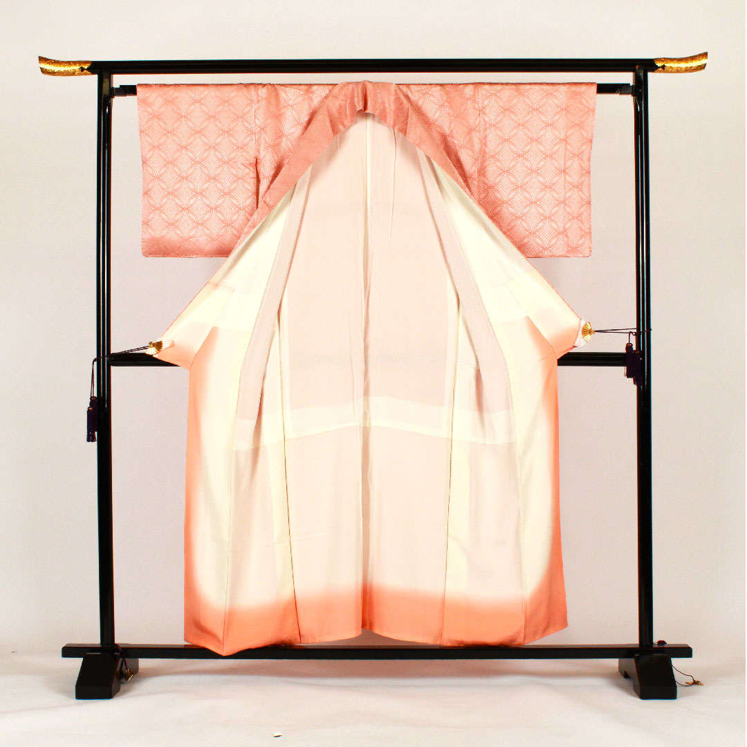 色無地 七宝模様 身丈156.5cm 裄丈63cm 袷 正絹 Sランク ピンク系 1114000332313